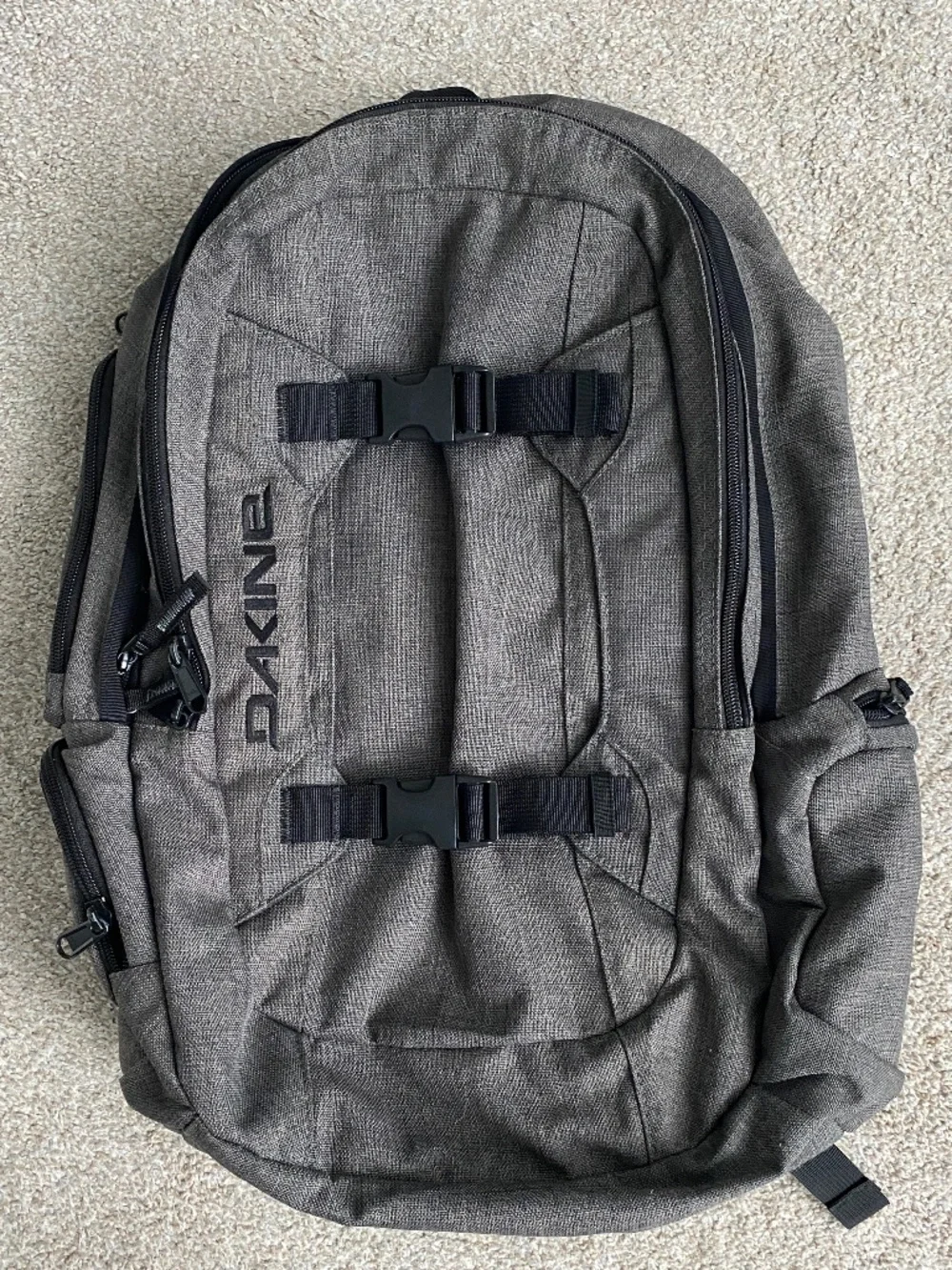 Dakine Mission Backpack Grey 25L Laptop Book Bag Slim